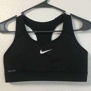 Brand New Nike Sports Bra Size Medium